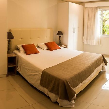 Realty PY Villa Morra Asunción Esterno foto
